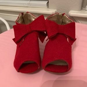 GUC Joyfolie red Sophie toddler 9 shoes